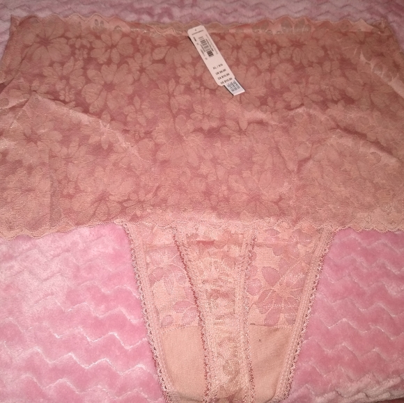 Victoria's Secret Floral Mesh Thong XL - Picture 2 of 3